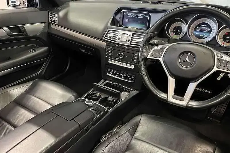 Usado Mercedes E350 AMG line 258 CV (189 kW) 2015 Negro Descapotable
