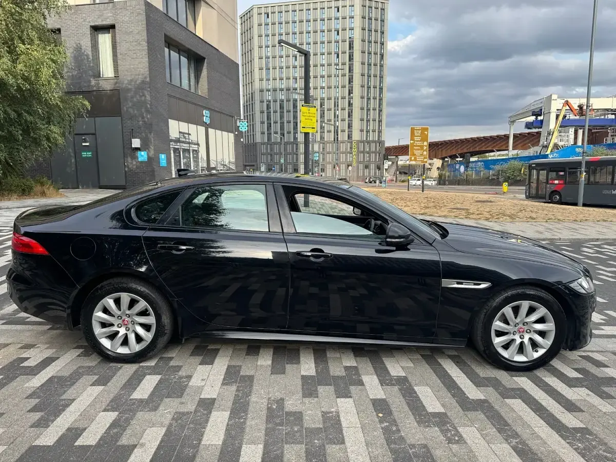 Used Jaguar XF R-Sport 160 HP (117 kW) 2018 Black Sedan