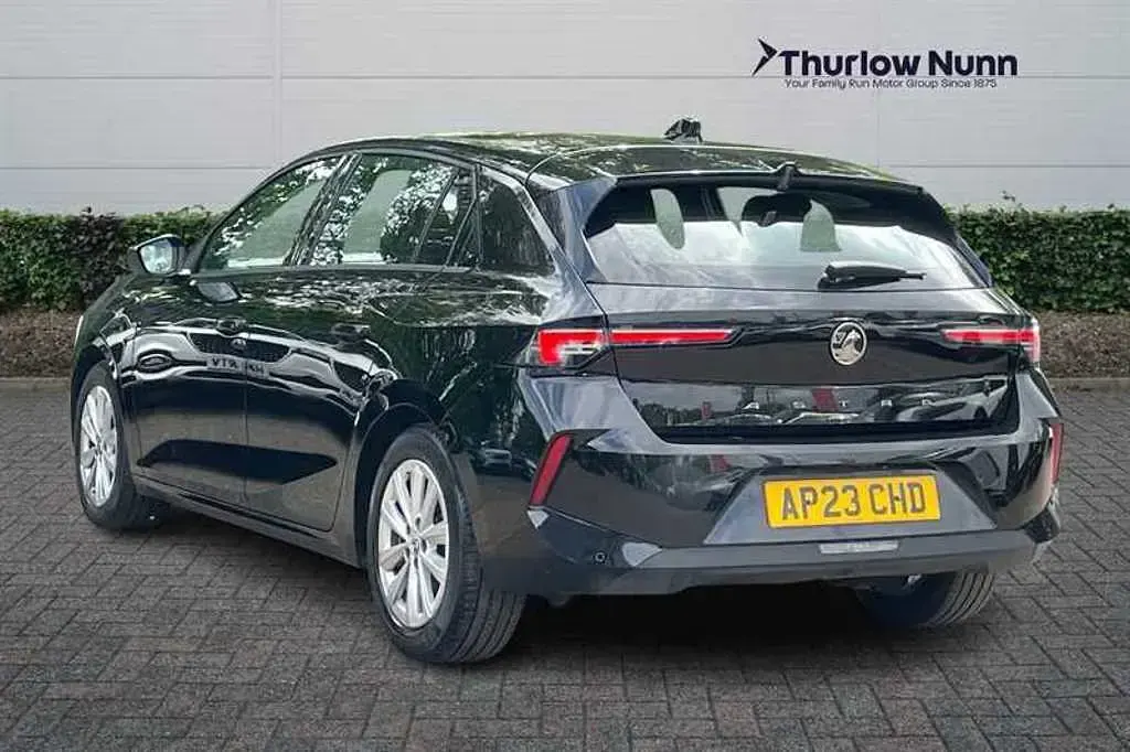 Used Vauxhall Astra Design Edition 130 HP (95 kW) 2023 Carbon black Hatchback