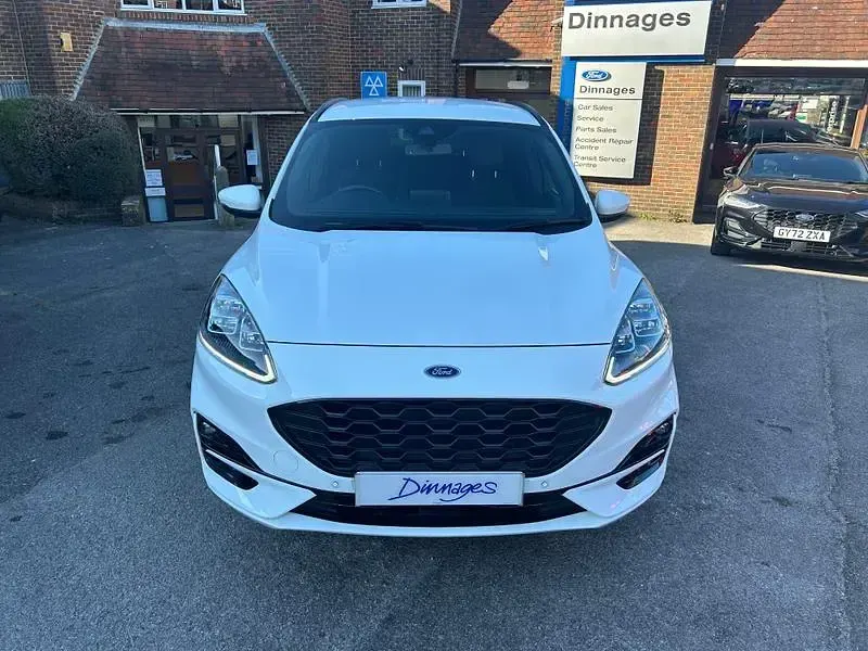 Used Ford Kuga ST-Line 150 HP (110 kW) 2023 White SUV