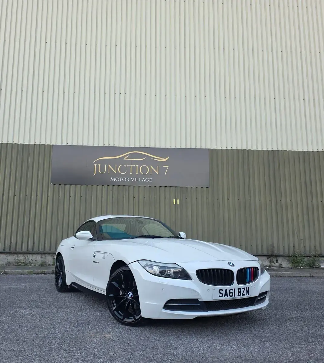 Used BMW Z4 2011 White Cabriolet