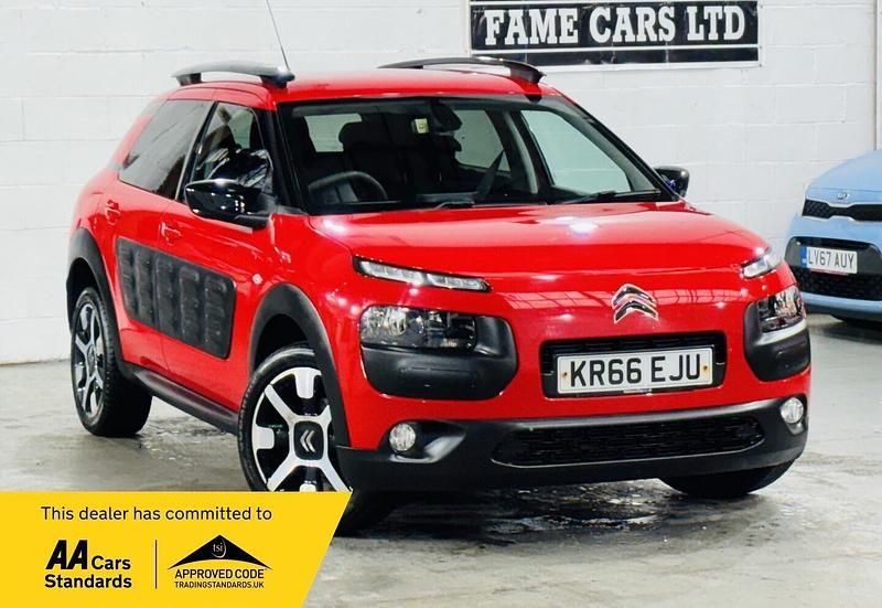 Red Used 2016 Citroën C4 Cactus Flair Hatchback | £5,000 (Fair price) - Image 1/3