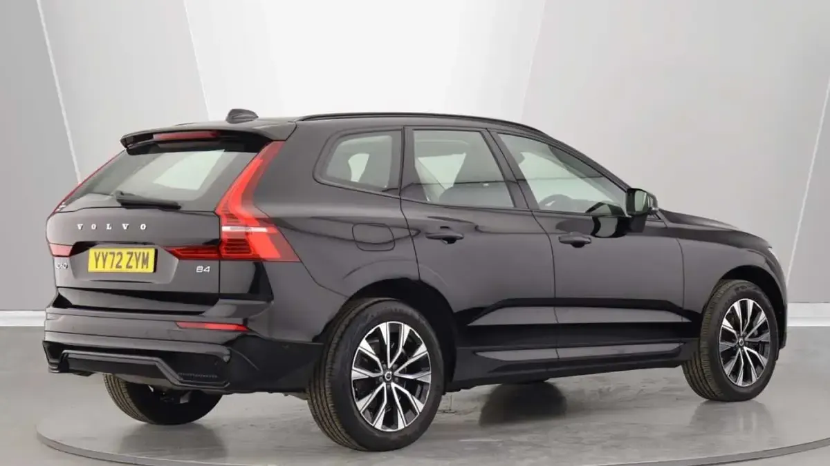 Used Volvo XC60 Plus 197 HP (144 kW) 2023 SUV