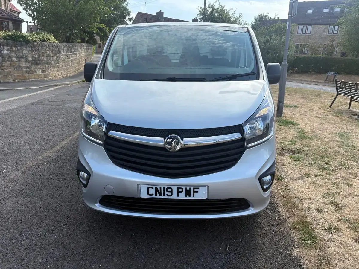 Used Vauxhall Vivaro Sportive 120 HP (88 kW) 2019 Silver MPV