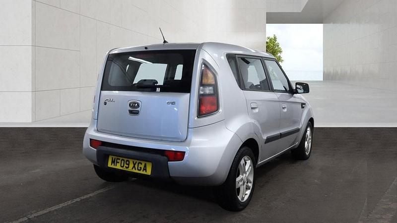 Used Kia Soul 126 HP (92 kW) 2009 Silver SUV