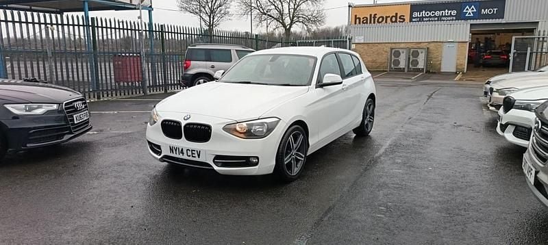 Used BMW 116 Sport Line 2014 White Hatchback