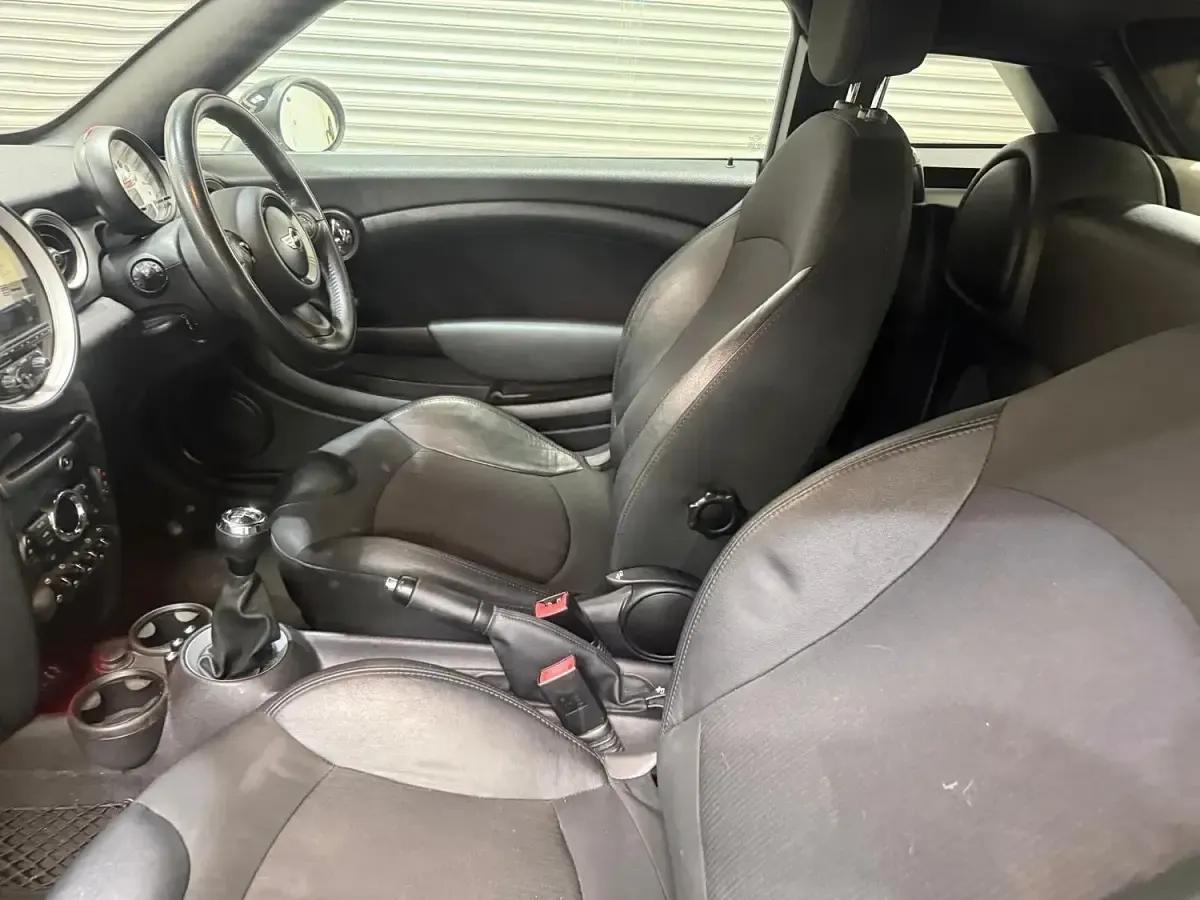 Used Mini Cooper Coupé 2012 Silver Coupe