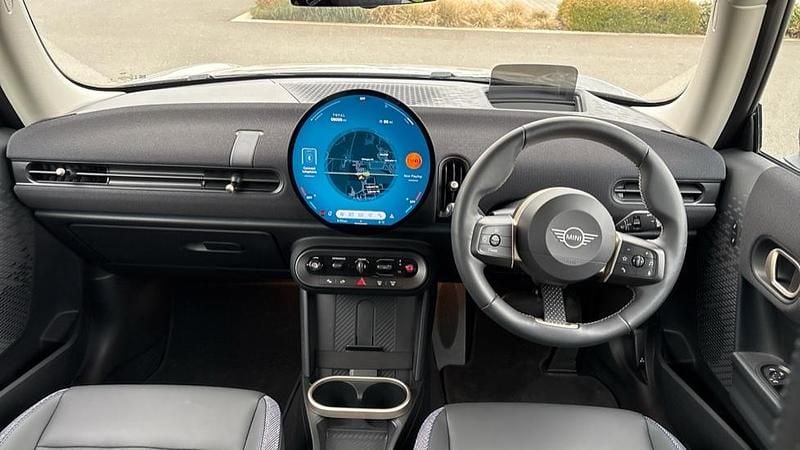 Used Mini Cooper Hatch 154 HP (113 kW) 2024 Silver Hatchback