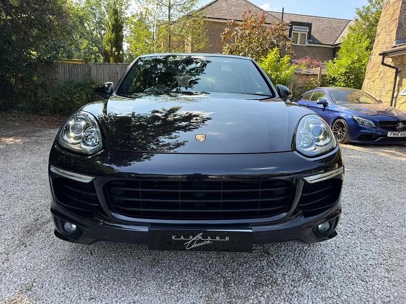 Used Porsche Cayenne Sport 385 HP (283 kW) 2016 Black SUV