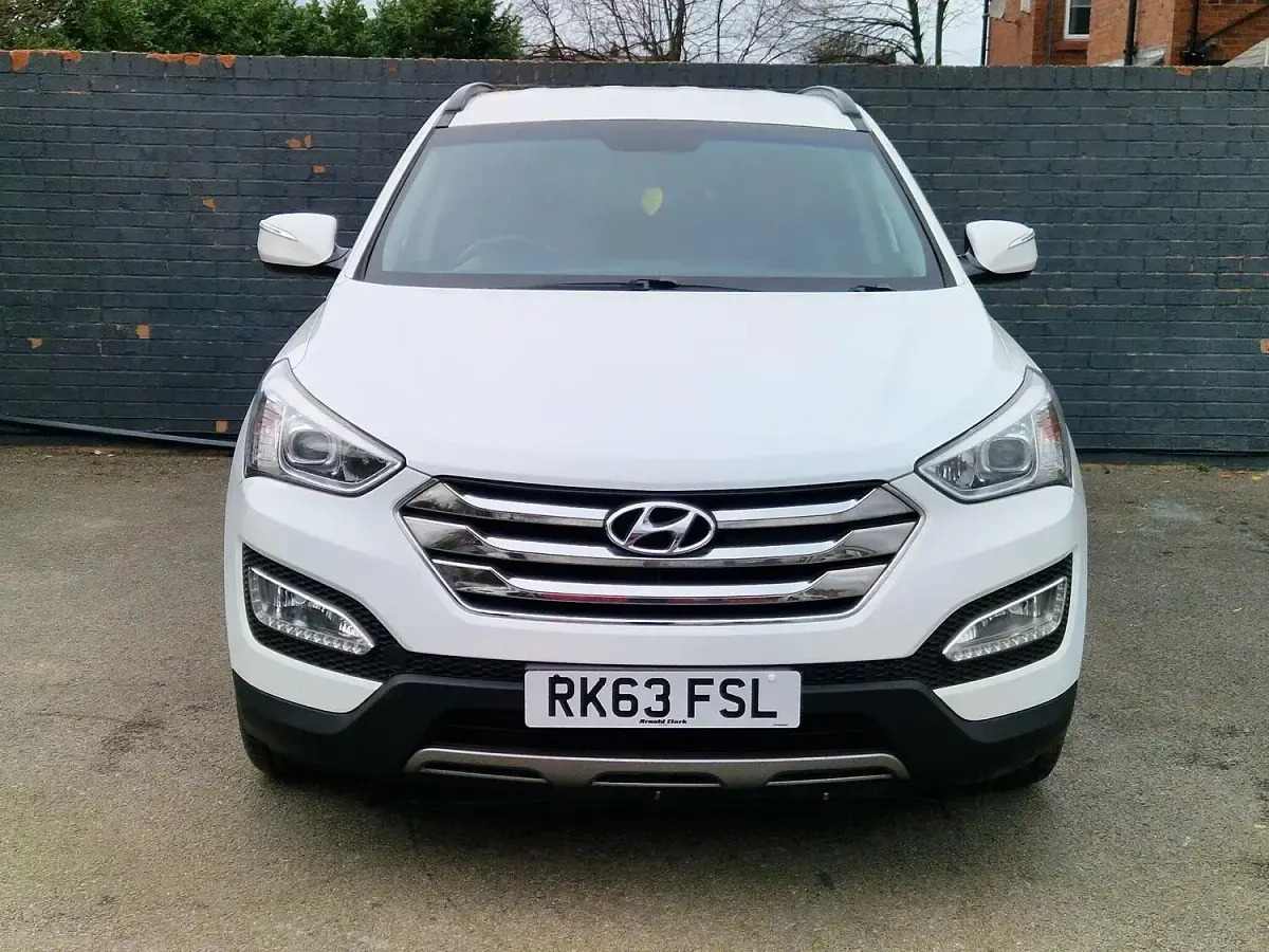Used Hyundai Santa Fe Premium 197 HP (144 kW) 2013 White SUV