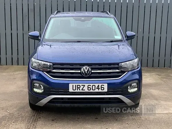 Usado VW T-Cross SE 95 HP (69 kW) 2023 Azul SUV