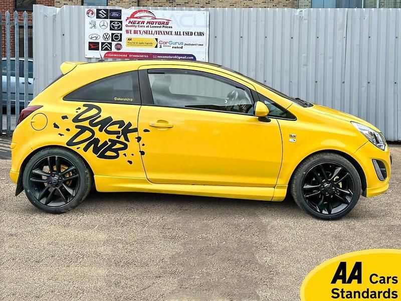 Used Vauxhall Corsa Edition 84 HP (61 kW) 2011 Yellow Hatchback