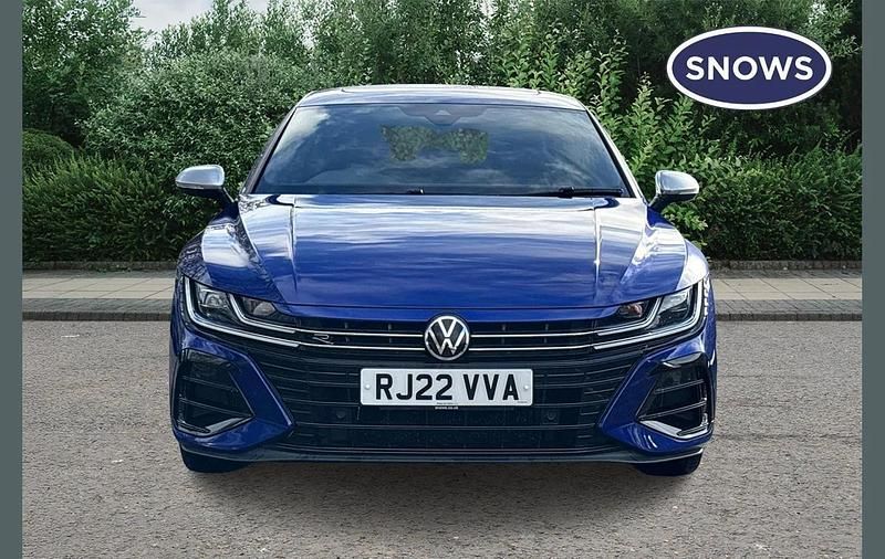 Used VW Arteon R 320 HP (235 kW) 2022 Blue Estate