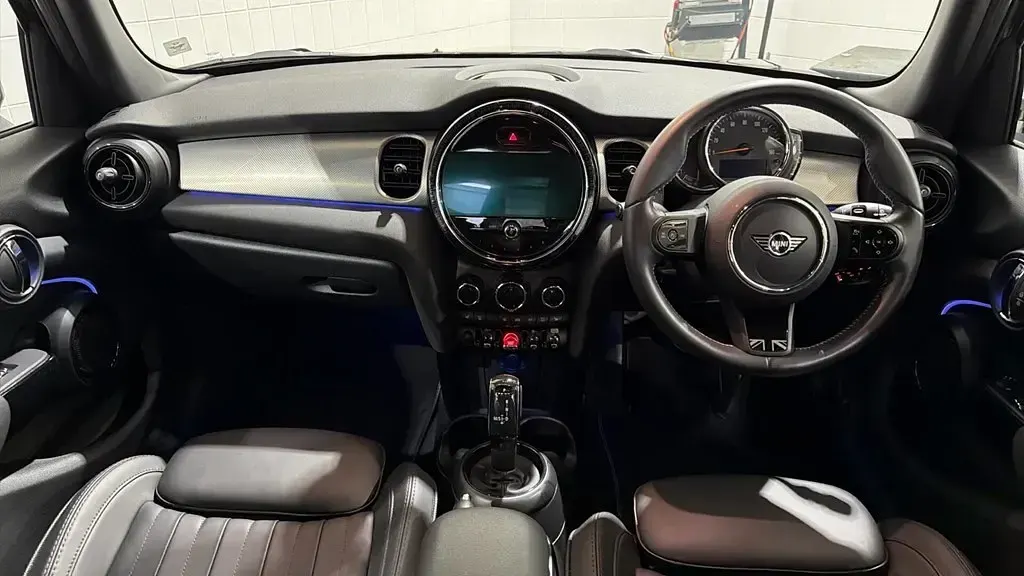 Used Mini Cooper Exclusive 136 HP (100 kW) 2022 Black Hatchback