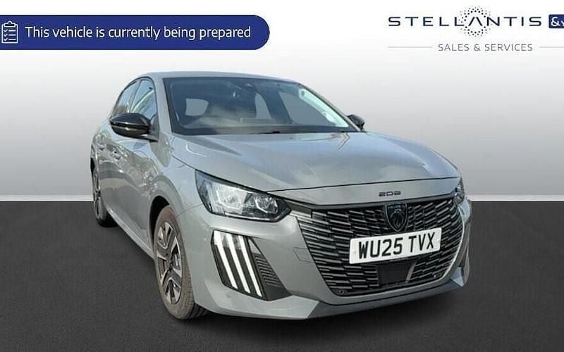 Used Peugeot 208 Allure 101 HP (74 kW) 2025 Hatchback