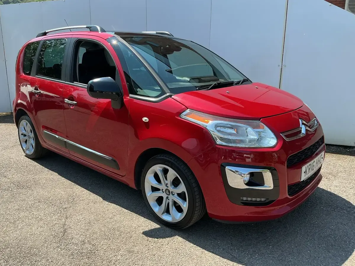 Used Citroën C3 Picasso Platinum 2016 Red MPV