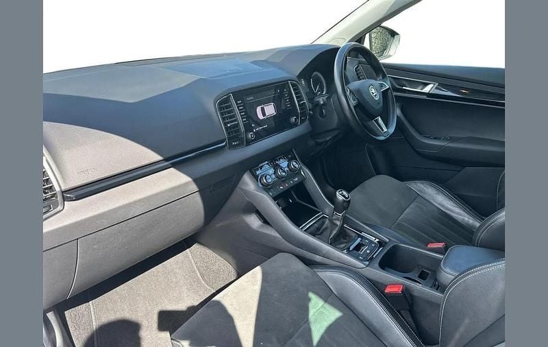 Used Skoda Karoq SE L 150 HP (110 kW) 2020 White SUV