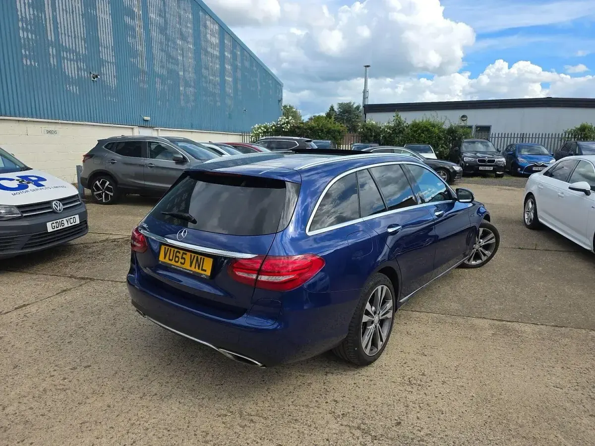 Used Mercedes C350e 2015 Blue Estate