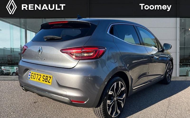 Used Renault Clio V Techno 90 HP (66 kW) 2022 Grey  Hatchback
