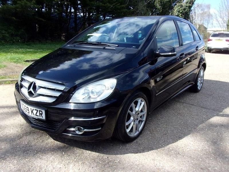 Used Mercedes B180 2009 Black MPV