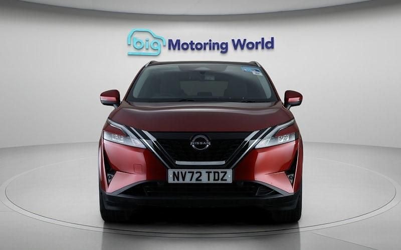 Used Nissan Qashqai N-Connecta 190 HP (139 kW) 2023 Red SUV