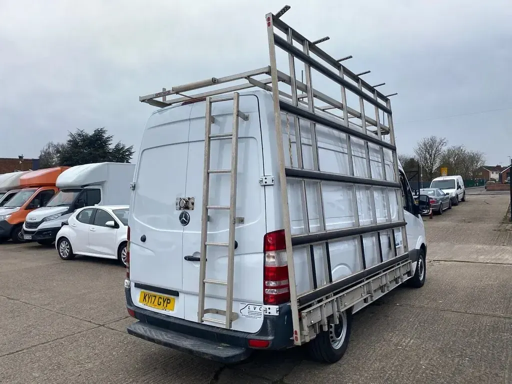 Used Mercedes Sprinter 140 HP (102 kW) 2017 White Van