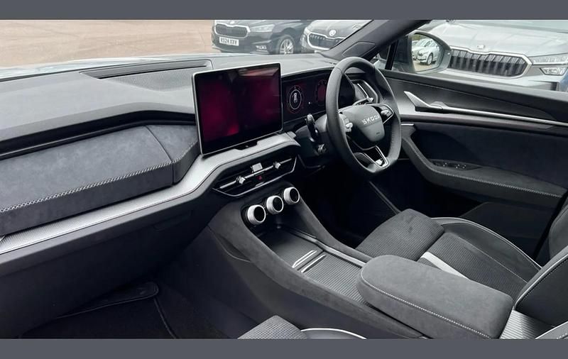 New Skoda Kodiaq SportLine 200 HP (147 kW) 2026 Silver SUV