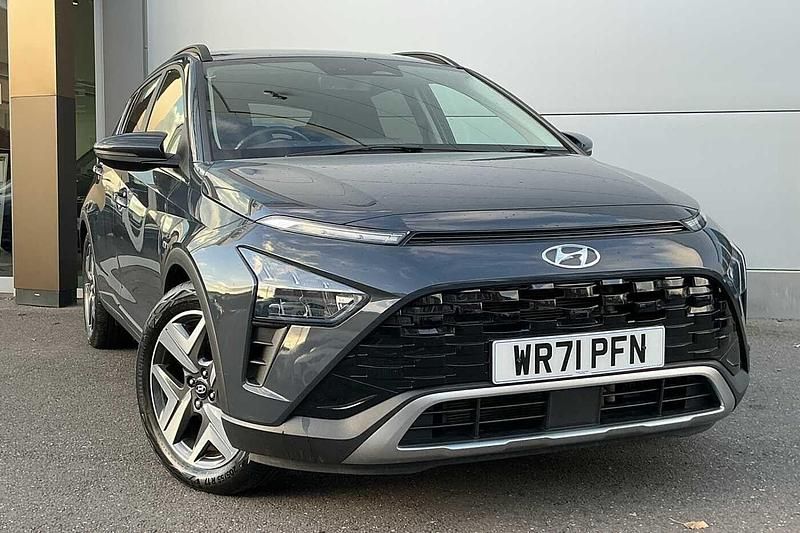 Aurora grey Used 2021 Hyundai Bayon Premium SUV | £13,490 (Fair price) - Image 1/4