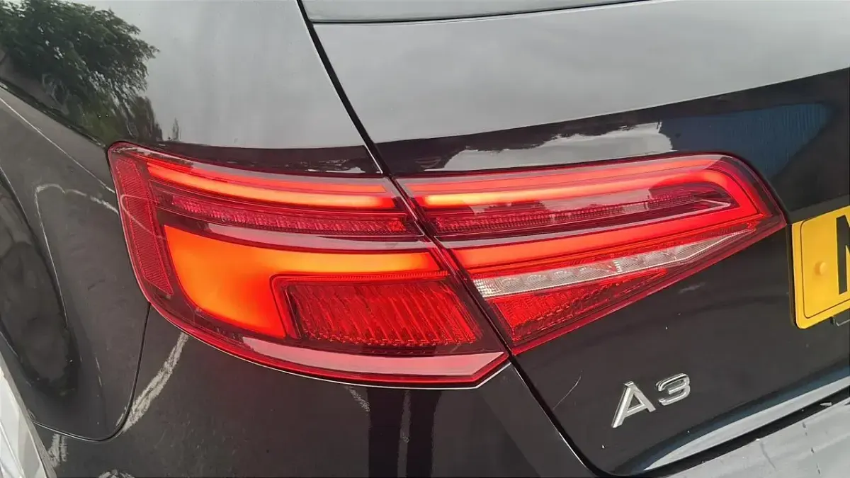 Used Audi A3 Sportback S-Line 148 HP (108 kW) 2019 Black Hatchback