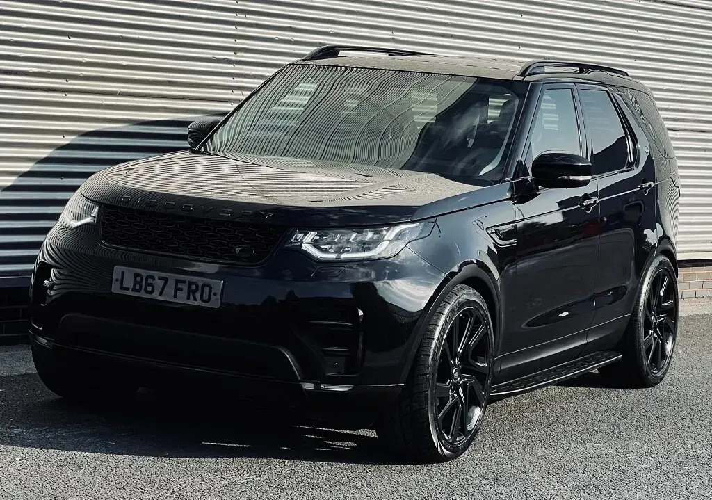 Used Land Rover Discovery 5 HSE 2017 Black SUV