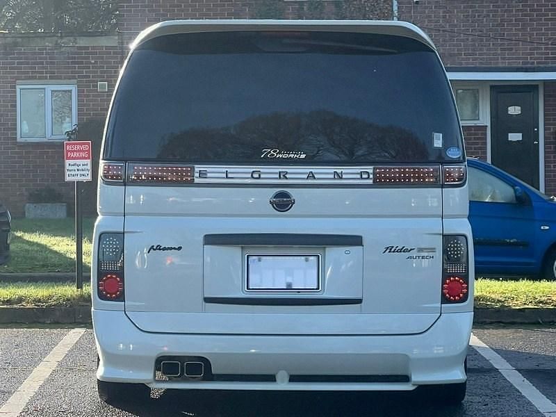 Used Nissan Elgrand Nismo 2008 White pearl MPV