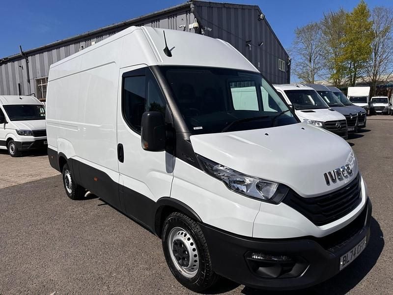 Begagnad Iveco Daily 2024 Vit Van