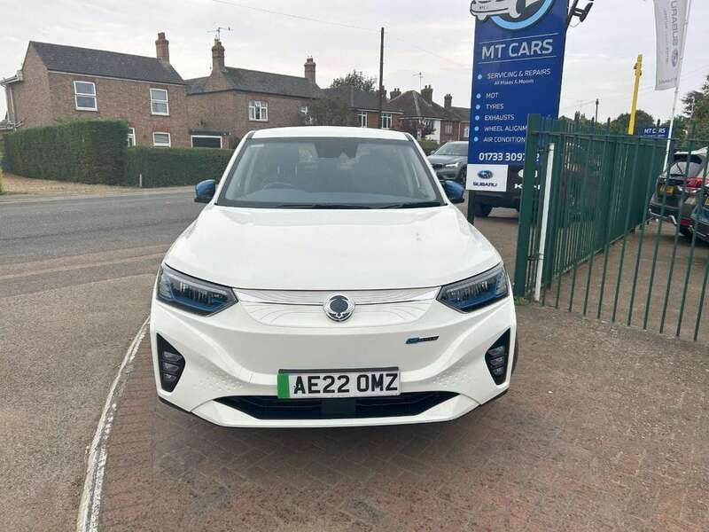 Used Ssangyong (KGM) Korando 139 kW (190 HP) 2022 White SUV