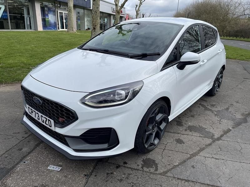 Used Ford Fiesta ST 197 HP (144 kW) 2024 White Hatchback