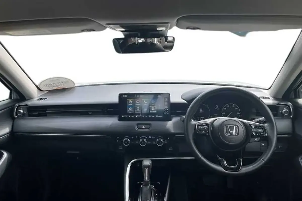 Used Honda HR-V Advance 131 HP (96 kW) 2023 White SUV