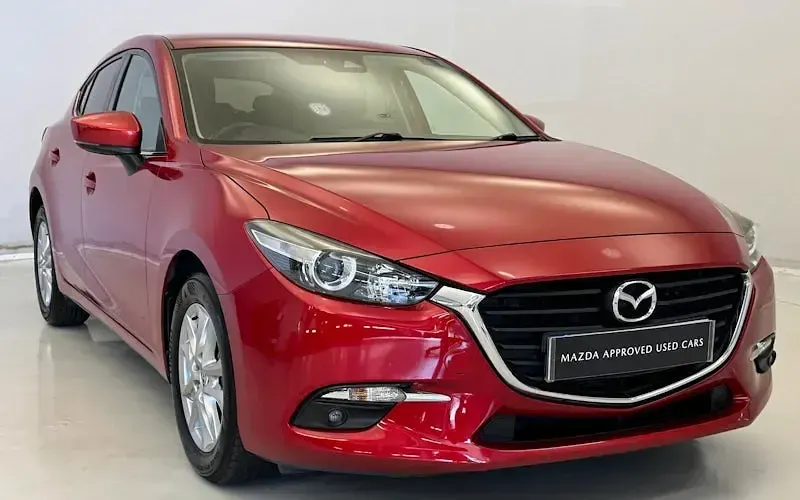 Used Mazda 3 120 HP (88 kW) 2017 Hatchback