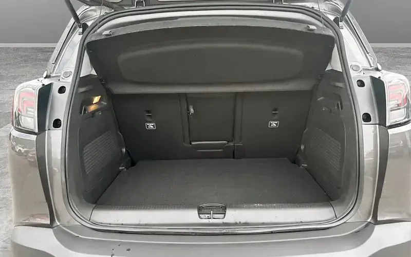 Used Vauxhall Crossland Ultimate 131 HP (96 kW) 2023 Grey SUV