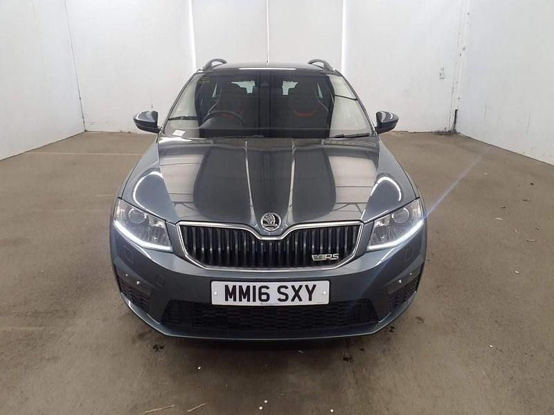 Used Skoda Octavia vRS 184 HP (135 kW) 2016 Grey Hatchback
