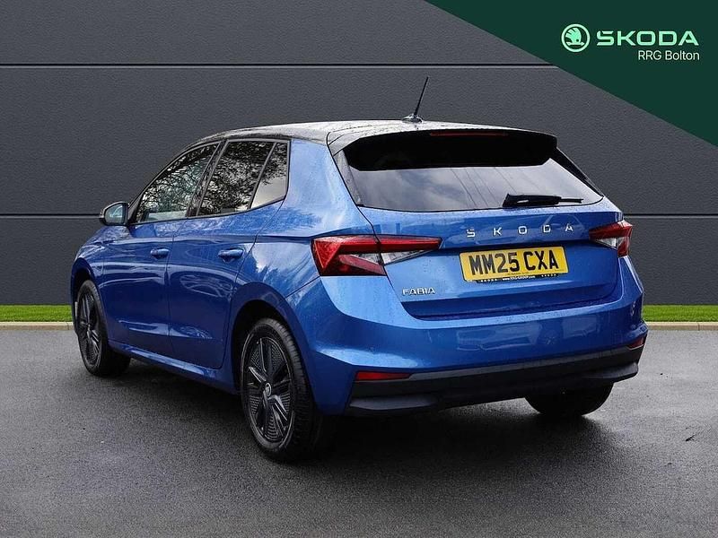 New Skoda Fabia Design Edition 113 HP (83 kW) 2025 Race blue metallic black magic pearl effect Hatchback