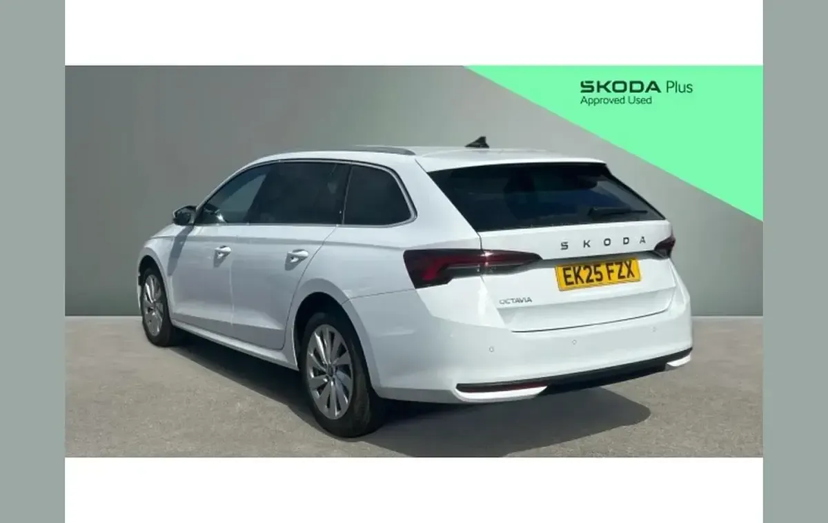 Used Skoda Octavia SE L 147 HP (108 kW) 2025 White Estate
