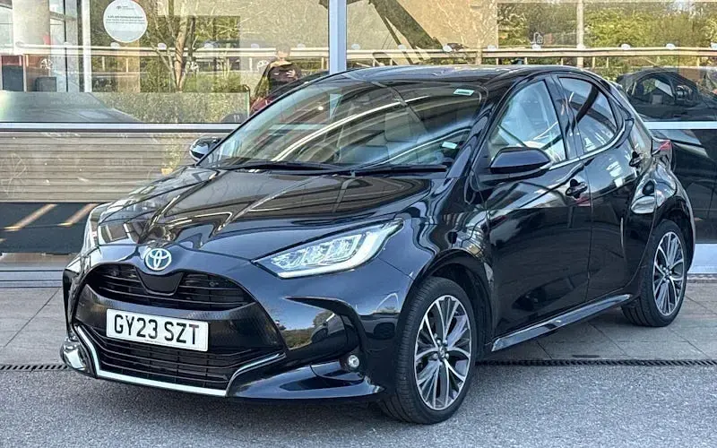 Used Toyota Yaris Hybrid 116 HP (85 kW) 2023 Black Hatchback