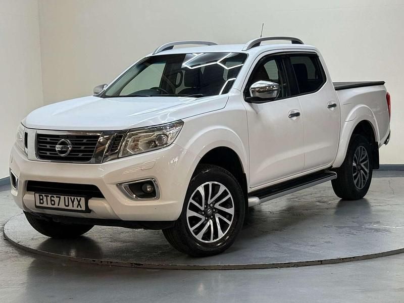 Used Nissan Navara Tekna 190 HP (139 kW) 2017 White Pickup