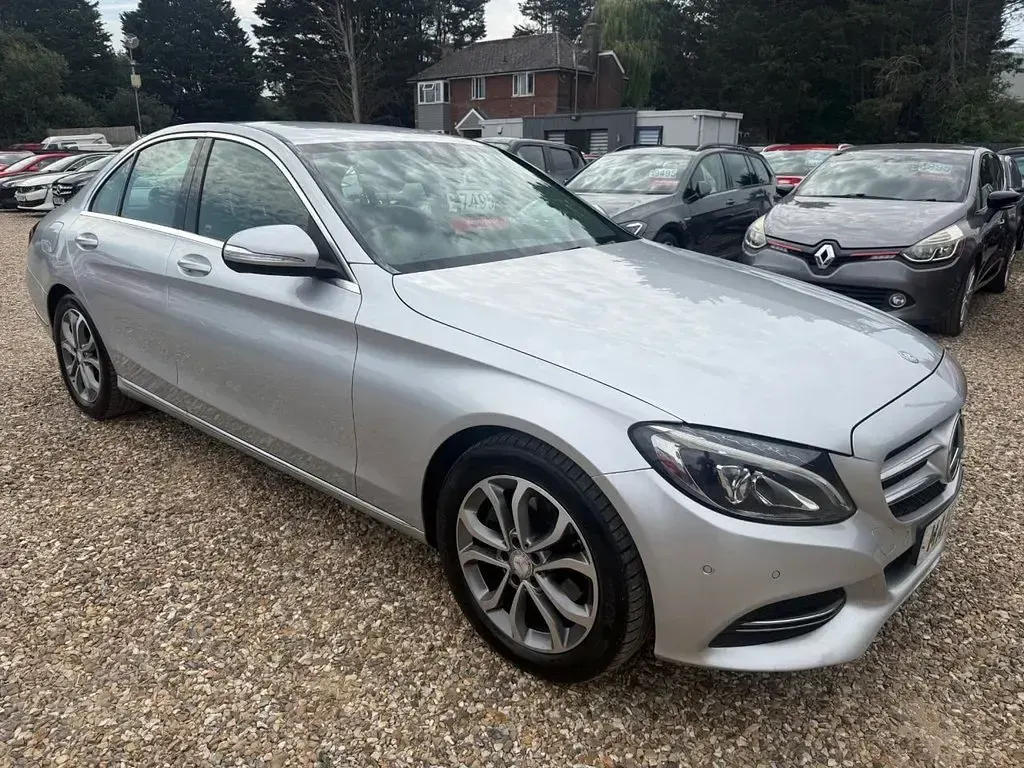 Used Mercedes C220 170 HP (125 kW) 2015 Silver Sedan