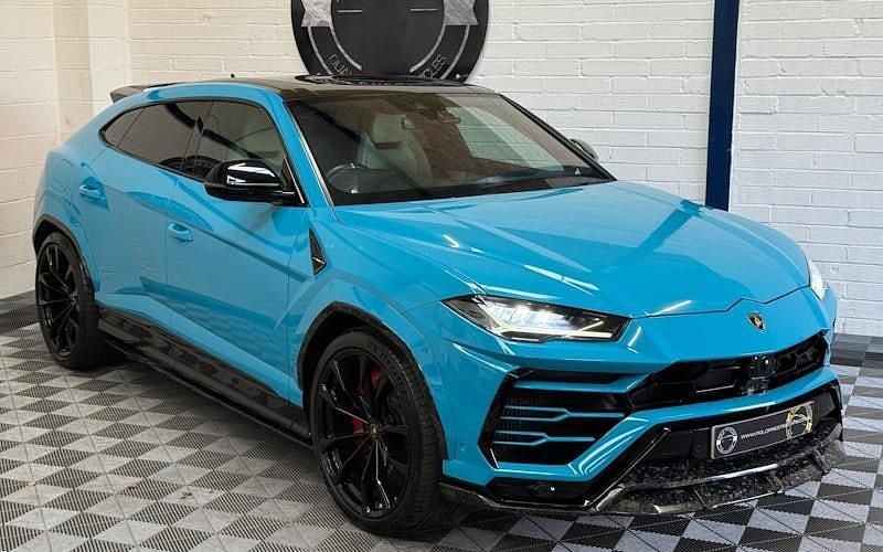 Used 2021 Lamborghini Urus SUV | £165,000 (Fair price) - Image 1/4