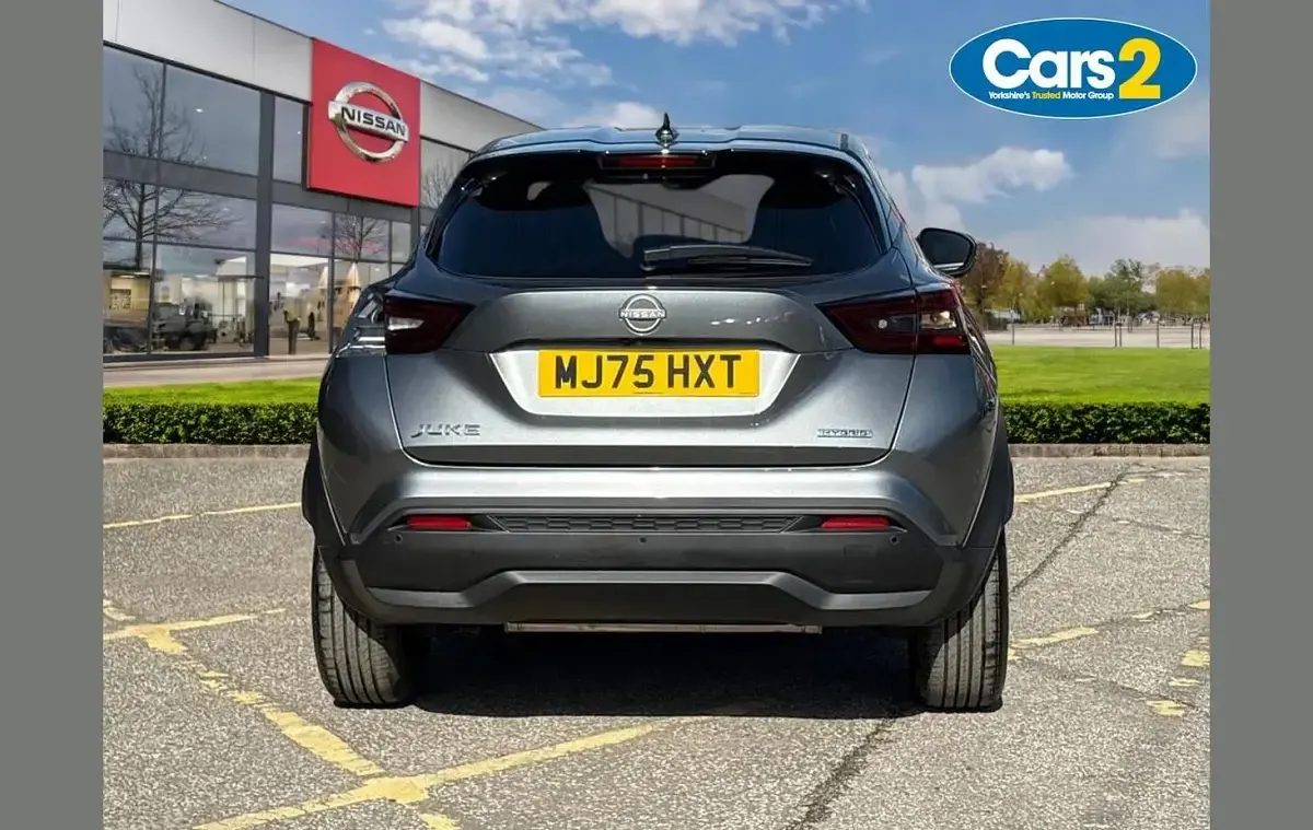 New Nissan Juke N-Connecta 143 HP (105 kW) 2025 Grey SUV