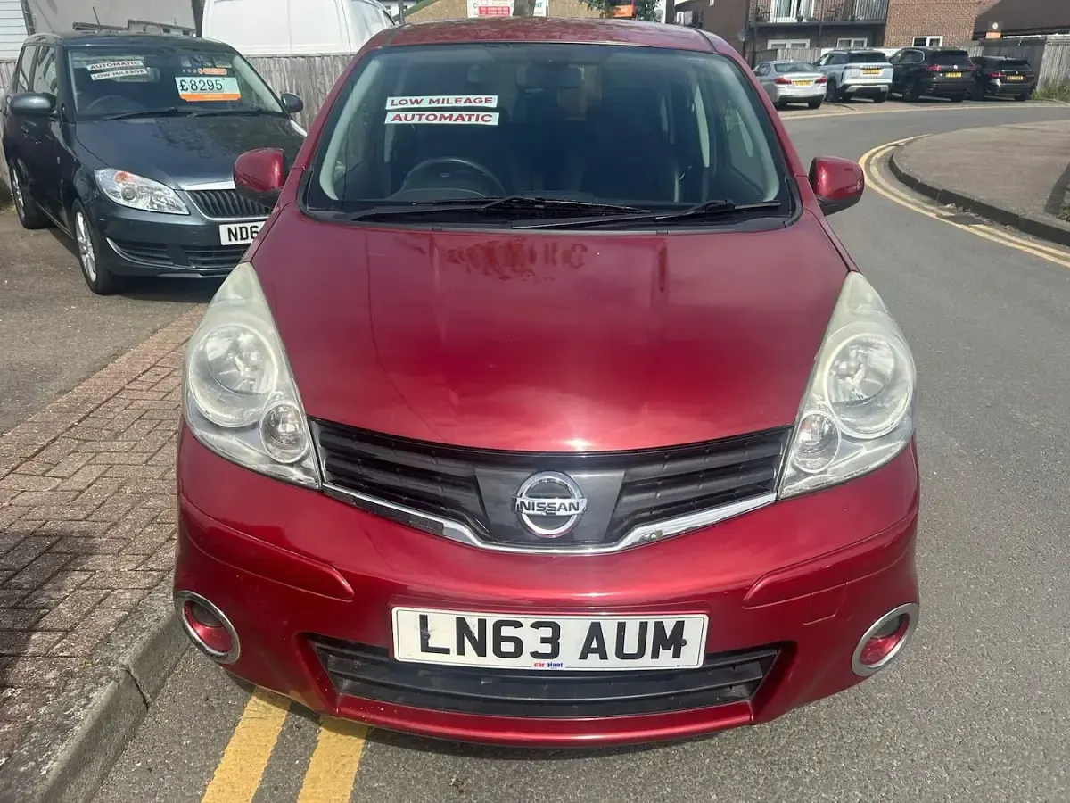 Used Nissan Note N-TEC 110 HP (80 kW) 2013 Red Hatchback