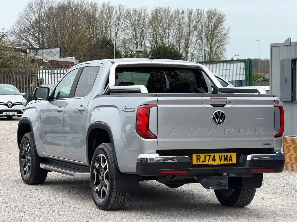 Begagnad VW Amarok Style 202 HK (148 kW) 2024 Silver Pickup