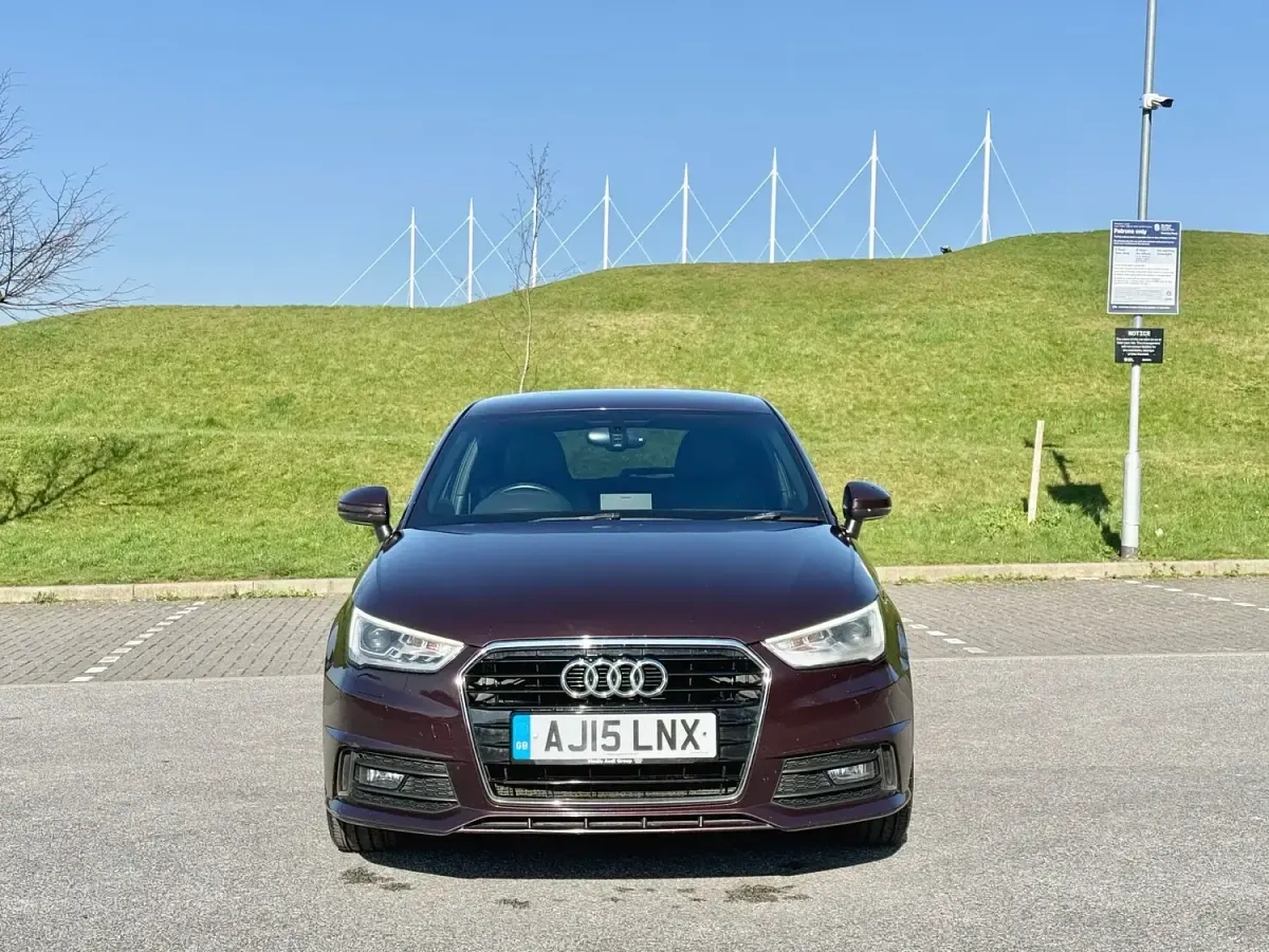 Begagnad Audi A1 S-Line 116 HK (85 kW) 2015 Röd Halvkombi