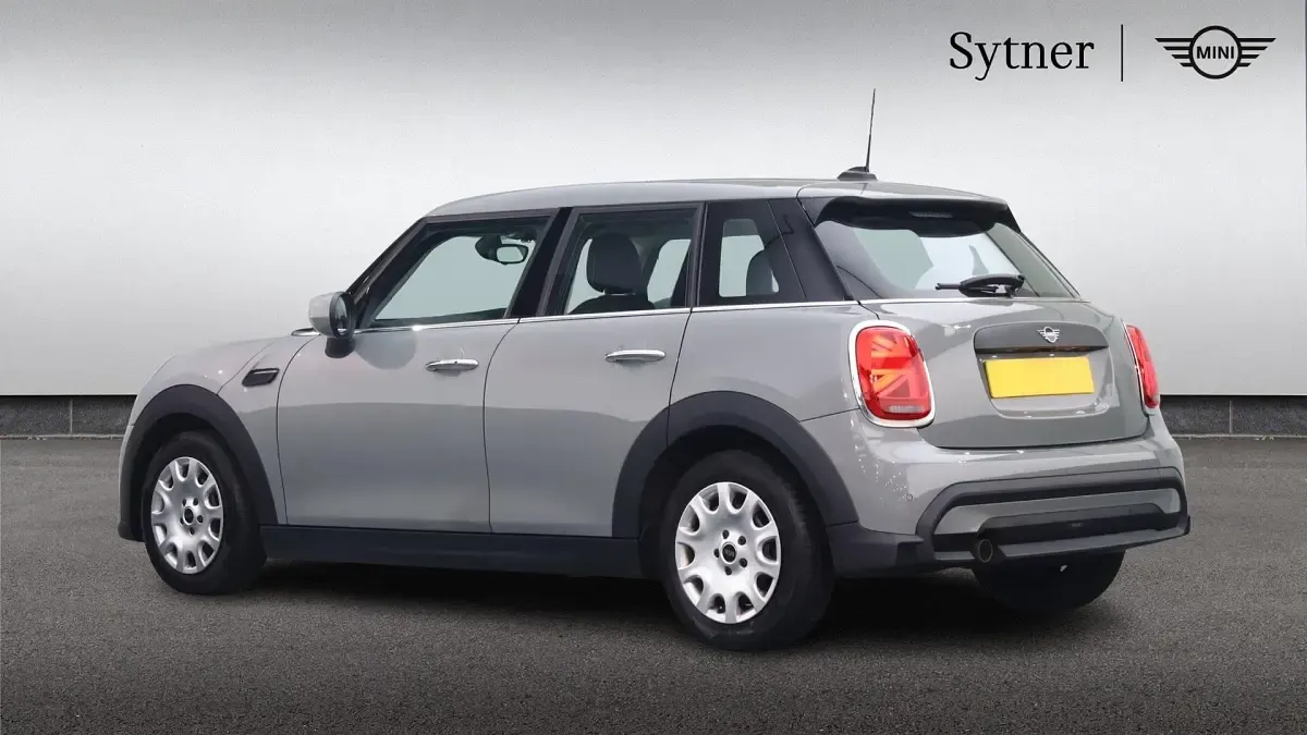 Used Mini ONE Classic 101 HP (74 kW) 2022 Grey Hatchback
