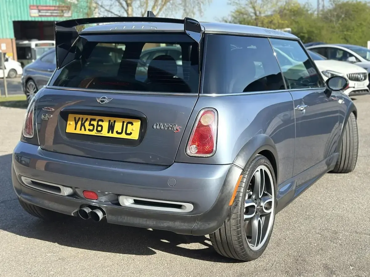 Used Mini John Cooper Works Hatch 218 HP (160 kW) 2006 Blue Hatchback